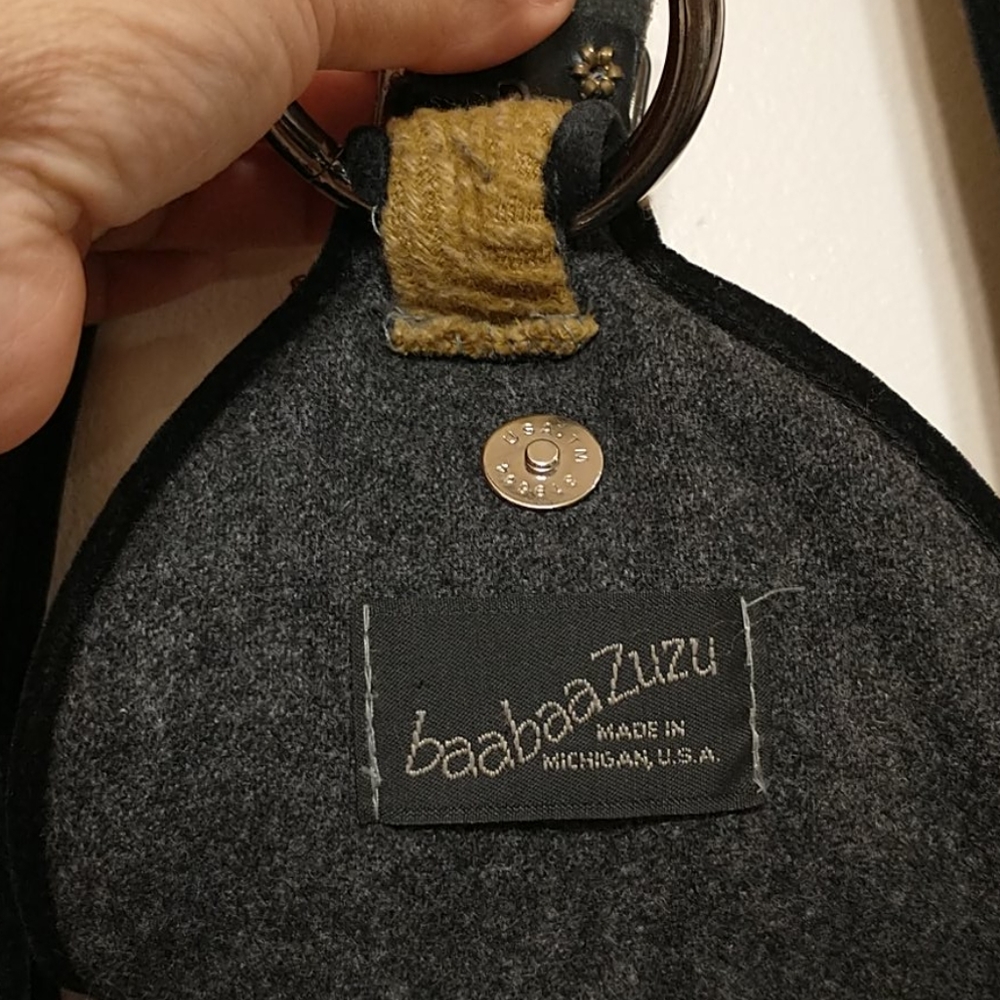 baabaaZuzu Wool Patchwork Upcycled Purse - Picture 5 of 14